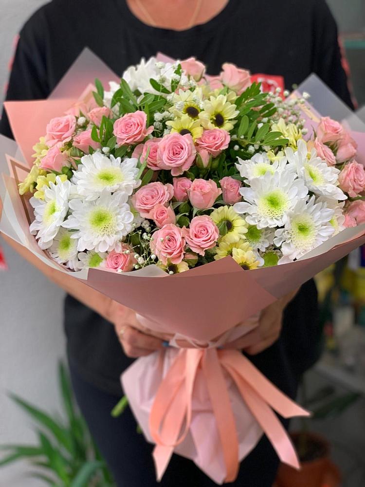 Букет цветов из: Розы и Хризантемы в Балтийском