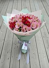 Букет цветов из:  Альстромерии в Балтийском