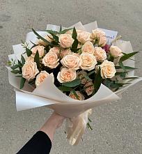 Букет Кремовые розы Латте в Балтийском