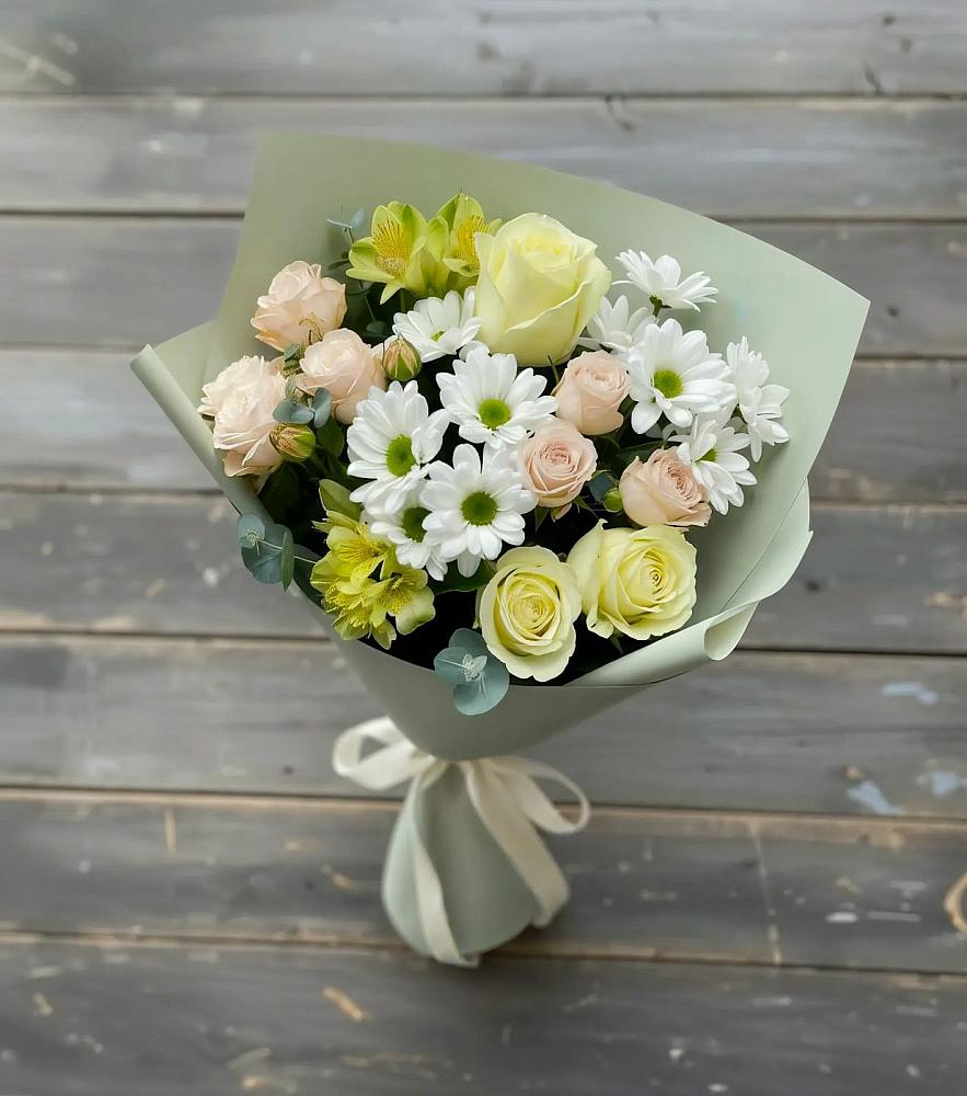 Букет цветов из: Альстромерии, Розы и Хризантемы в Балтийском