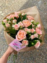 Букет цветов из:  Розы #REPLACE_PRED# Балтийском