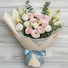 Букет цветов из:  Лизиантусы в Балтийском