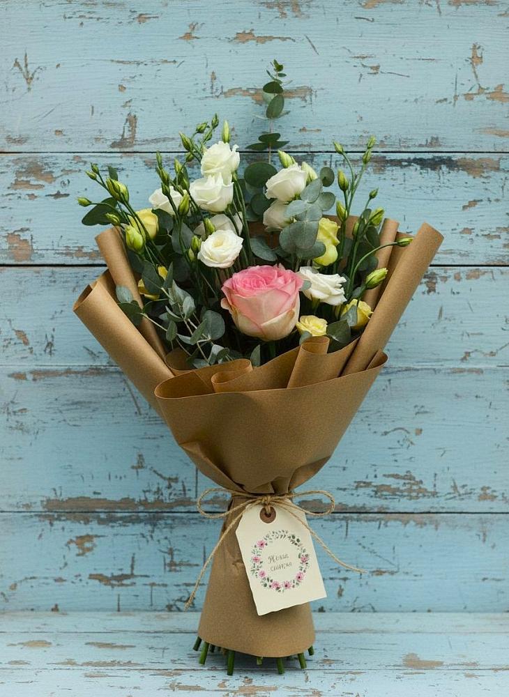 Букет цветов из: Розы и Лизиантусы в Балтийском