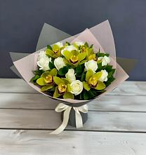 Букет цветов из:  Орхидеи и Розы в Балтийском