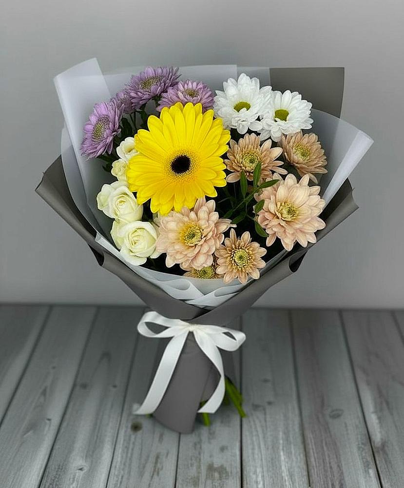 Букет цветов из: Розы, Герберы и Хризантемы в Балтийском
