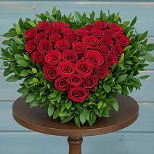 Цветочная композиция из Розы в виде сердца в Балтийском