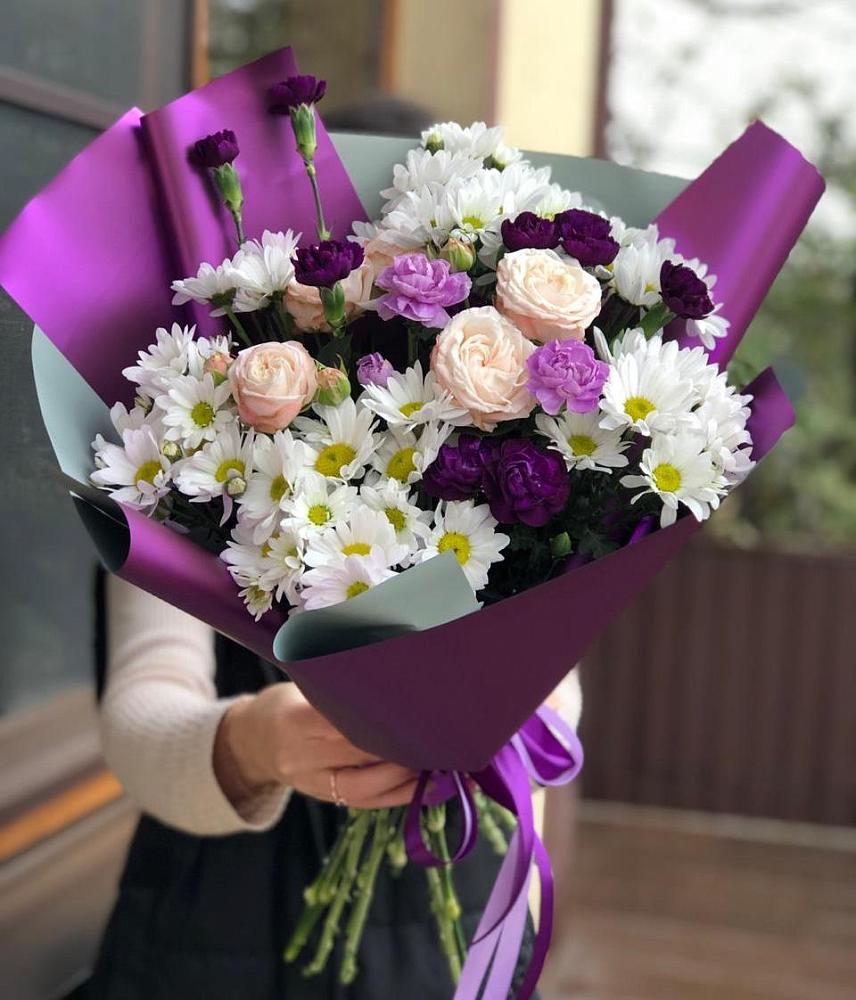 Букет цветов из: Хризантемы, Гвоздики и Розы в Балтийском