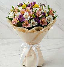 Букет цветов из:  Альстромерии в Балтийском