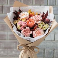 Букет цветов из:  Гвоздики, Хризантемы и Розы в Балтийском