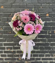 Букет цветов из:  Герберы и Хризантемы #REPLACE_PRED# Балтийском
