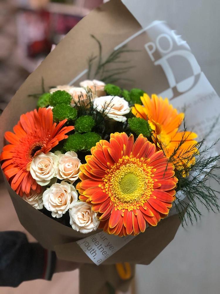 Букет цветов из: Герберы, Хризантемы и Розы в Балтийском