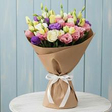 Букет цветов из:  Лизиантусы в Балтийском