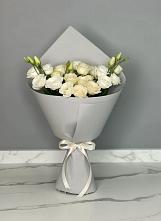 Букет цветов из:  Розы и Лизиантусы в Балтийском